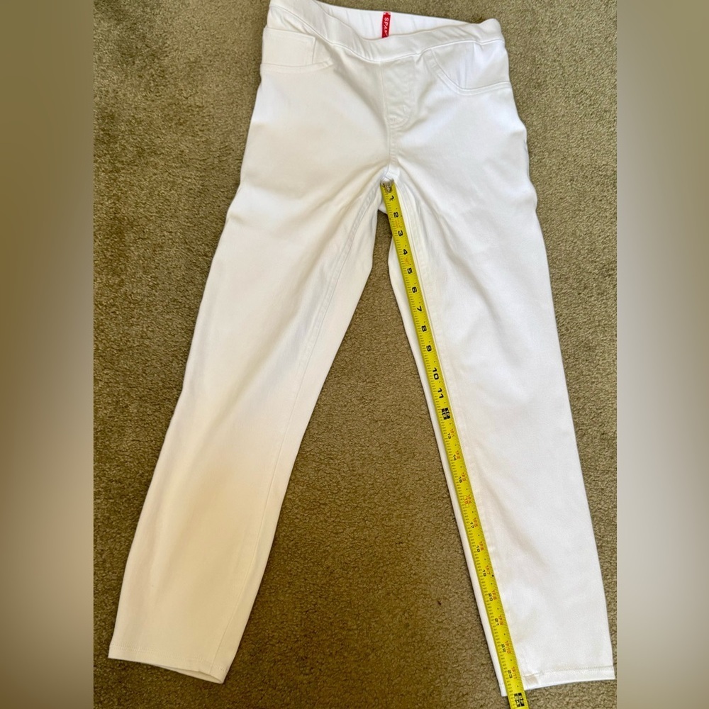 Spanx by Sara Blakely slimming pants.  White Sz Small/Petite